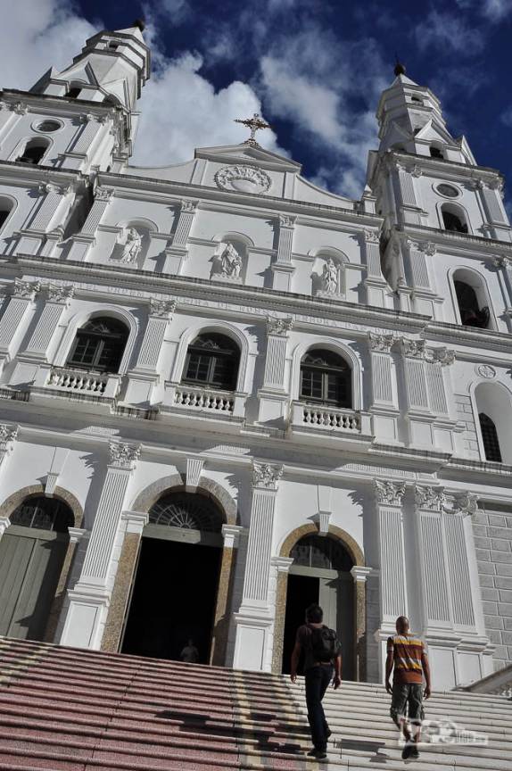 Com o Gabriel Britto, entrando na igreja Nossa Senhora das Dores, em Porto Alegre, no Rio Grande do Sul